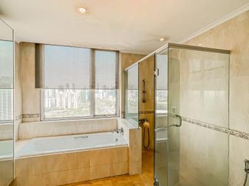 Dijual Apartemen FX Residence Sudirman Jakarta Selatan 3BR Private Lift