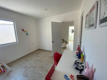 últimas Casas  frente alberca SEGURIDAD 24/7  a 1 HORA de la CDMX Precio para crédito bancario