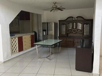 CASA EN VENTA EN CIUDAD DEL CARMEN, CAMPECHE.