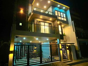 Ultimate Comfort Awaits! Buy this Brand New 3-Storey House in Greenwoods Executive Village, Pasig City. 4 Bedroom, Fully Furnished with a Pool, Smart 