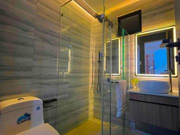 Ultimate Comfort Awaits! Buy this Brand New 3-Storey House in Greenwoods Executive Village, Pasig City. 4 Bedroom, Fully Furnished with a Pool, Smart 
