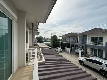 📣TP.2305139 ขายบ้านแฝดบางแสน หมู่บ้านพฤกษานารา
