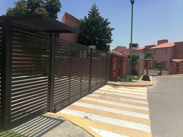 CASA EN VENTA OJO DE AGUA EMILIANO ZAPATA MORELOS CERCA DEL DIEZ Y PARAISO COUNTRY