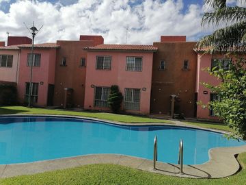 CASA EN VENTA OJO DE AGUA EMILIANO ZAPATA MORELOS CERCA DEL DIEZ Y PARAISO COUNTRY