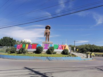 CASA EN VENTA OJO DE AGUA EMILIANO ZAPATA MORELOS CERCA DEL DIEZ Y PARAISO COUNTRY