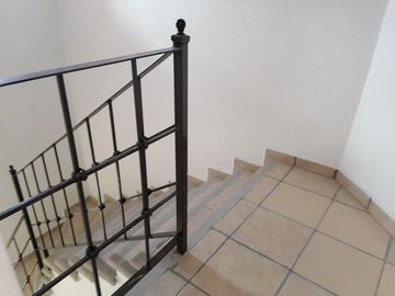 CASA EN VENTA OJO DE AGUA EMILIANO ZAPATA MORELOS CERCA DEL DIEZ Y PARAISO COUNTRY
