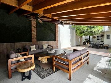 Casa en venta en Residencial Raquet Club en Hermosillo, Sonora con alberca