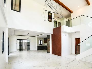 4BR House for Sale in Orchard Residential Estate at Dasmariñas, Cavite City