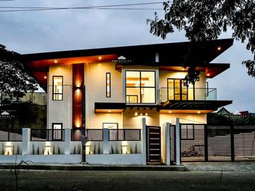 4BR House for Sale in Orchard Residential Estate at Dasmariñas, Cavite City
