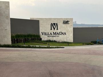 VENTA CASA EN VILLA MAGNA LOMAS DEL CAMPANARIO NORTE QUERETARO