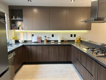 VENTA CASA EN VILLA MAGNA LOMAS DEL CAMPANARIO NORTE QUERETARO