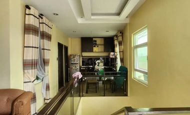 💰 AMAZING DEAL! 4BR HOUSE & LOT IN Brgy Rizal, Makati For SALE | Close to BGC and SM Aura | Fully Furnished! 🏡