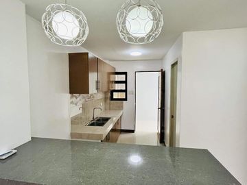 Resale House and Lot for Sale in Marcos Highway near LRT Masinag to Recto