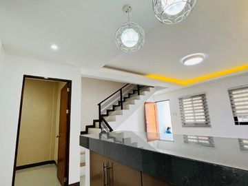 Resale House and Lot for Sale in Marcos Highway near LRT Masinag to Recto