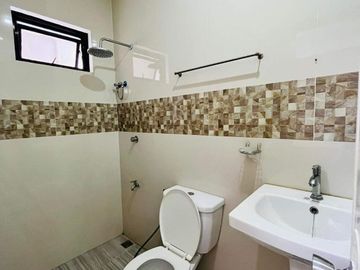 Resale House and Lot for Sale in Marcos Highway near LRT Masinag to Recto