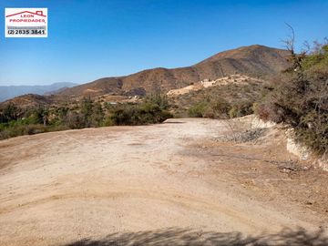 🏠Se vende hermosa casa en parcela, en sector Alhue.🏠