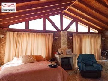 🏠Se vende hermosa casa en parcela, en sector Alhue.🏠
