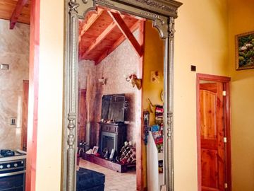 🏠Se vende hermosa casa en parcela, en sector Alhue.🏠