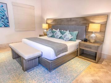 Residencia con vista al campo del golf, alberca infinity privada, Jacuzzi, Fogata, terraza en segundo piso y cava de vinos en Pacific Ocean, Cabo San