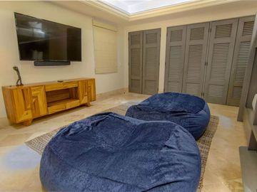 Residencia con vista al campo del golf, alberca infinity privada, Jacuzzi, Fogata, terraza en segundo piso y cava de vinos en Pacific Ocean, Cabo San