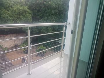 VENDO CASA EN CONDOMINIO; BARRIO  PORVENIR