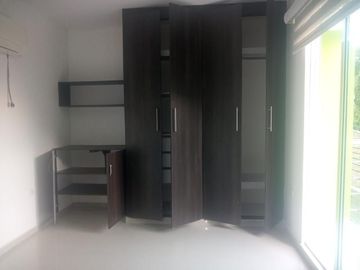 VENDO CASA EN CONDOMINIO; BARRIO  PORVENIR