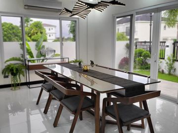ULTRA Modern  & Cozy House in South FOrbes with panoramic view of Laguna De Bay and Mt. makiling 36M super Nego