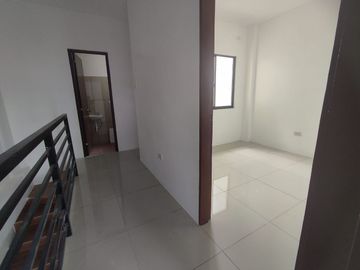 SUBURBIA TOWNHOMES - 2 STOREY UNIT