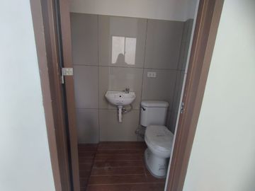 SUBURBIA TOWNHOMES - 2 STOREY UNIT