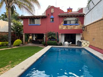 OPORTUNIDAD RESIDENCIA ESTILO MEXICANO FRACC REAL DE TETELA