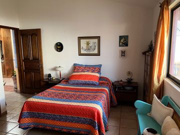 OPORTUNIDAD RESIDENCIA ESTILO MEXICANO FRACC REAL DE TETELA