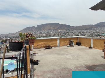 Casa en venta, 3ra Privada de Avenida Del Castillo, 3 niveles
