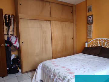 Casa en venta, 3ra Privada de Avenida Del Castillo, 3 niveles