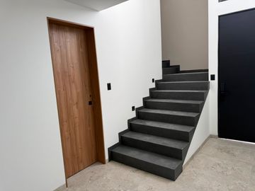 CASA EN VENTA EN PRIVADA con AMENIDADES