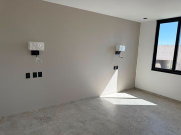 CASA EN VENTA EN PRIVADA con AMENIDADES
