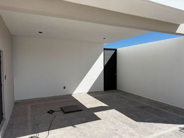 CASA EN VENTA EN PRIVADA con AMENIDADES