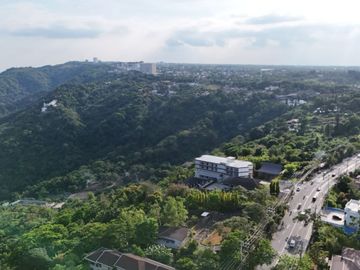 One Tolentino East Residences Tagaytay Condominuim for sale 2 Bedrooms