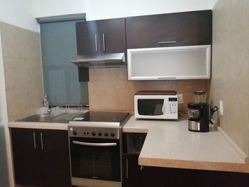 RENTA DEPARTAMENTO AMUEBLADO EN CUERNAVACA. MOR.   EN RESIDENCIAL QUINTA DEL BOSQUE.