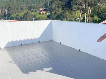 Amplia Casa comercial en venta sector UDA, Calle Francisco Moscoso Cuenca