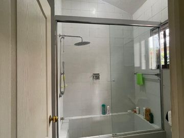 CASA EN VENTA, JARDINES DEL LAGO, AGUASCALIENTES