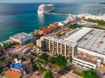 Departamento enCozumel en venta de 2 recamaras con vista al mar