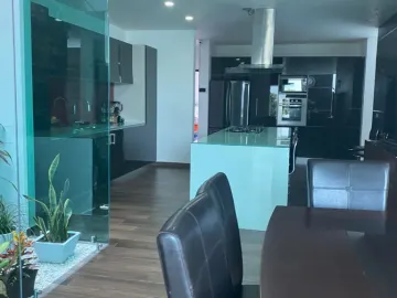 HERMOSA CASA EN GRANJAS BANTHI