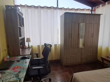 VENTA DE CASA, PROLONGACION BENAVIDES, 246 M2, 7 DORMITORIOS, 3 BAÑOS, 2 COCHERAS, TERRAZA