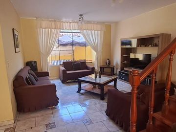 VENTA DE CASA, PROLONGACION BENAVIDES, 246 M2, 7 DORMITORIOS, 3 BAÑOS, 2 COCHERAS, TERRAZA