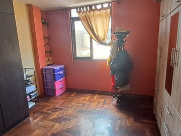 VENTA DE CASA, PROLONGACION BENAVIDES, 246 M2, 7 DORMITORIOS, 3 BAÑOS, 2 COCHERAS, TERRAZA