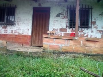 TE VENDO ESTA HUMILDE CASA FINCA EN BARBOSA ANTIOQUIA.