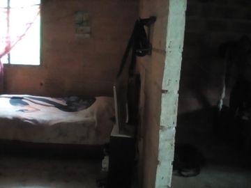 TE VENDO ESTA HUMILDE CASA FINCA EN BARBOSA ANTIOQUIA.