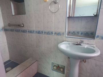 🏬 VENDO CASA COMO TERRENO EN SAN MARTÍN DE PORRES, ¡GRAN OPORTUNIDAD DE INVERSIÓN!