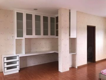 Luxury Mansion in Pulu Amsic Angeles City beside Golf course near Clark