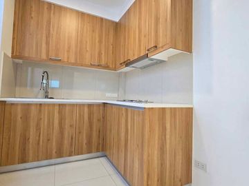 3 Storey Townhouse For Sale in Project 4 near Cubao Quezon City